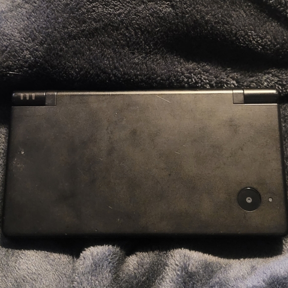 Nintendo DSi - Picture 3 of 3